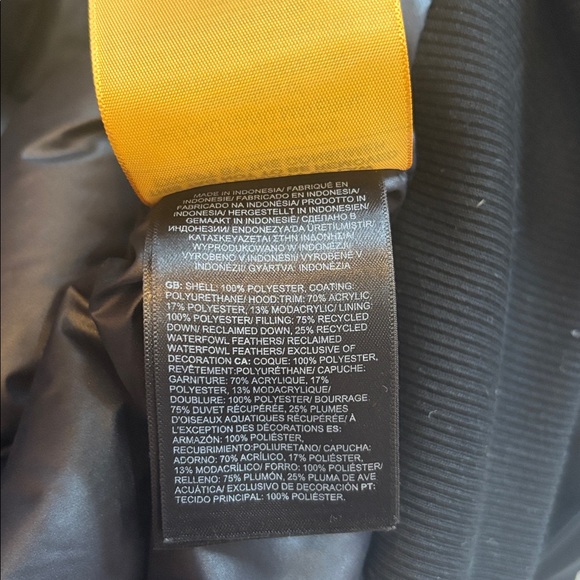 The North Face Arctic Bomber Jacket, M - Picture 7 of 8